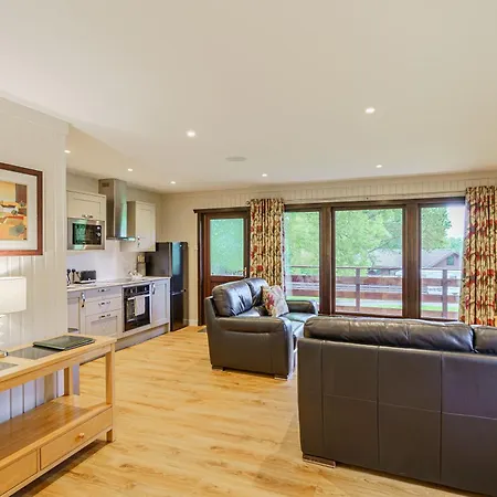 Bluebell Lodge 4 With Hot Tub Newton Stewart Exterior photo