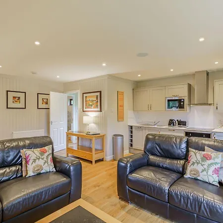 Bluebell Lodge 4 With Hot Tub Newton Stewart Exterior photo