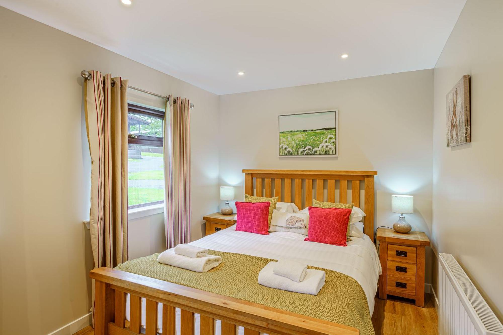 Chalet Bluebell 4 With Hot Tub *